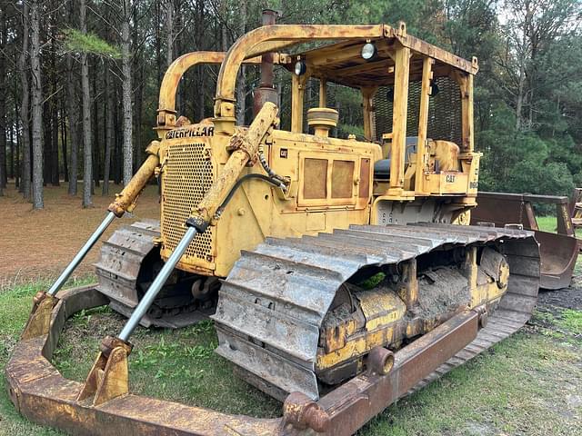 Image of Caterpillar D6C equipment image 1