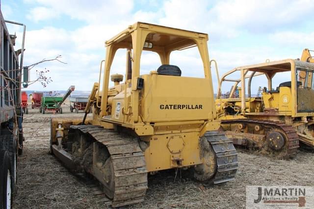 Image of Caterpillar D6D equipment image 3