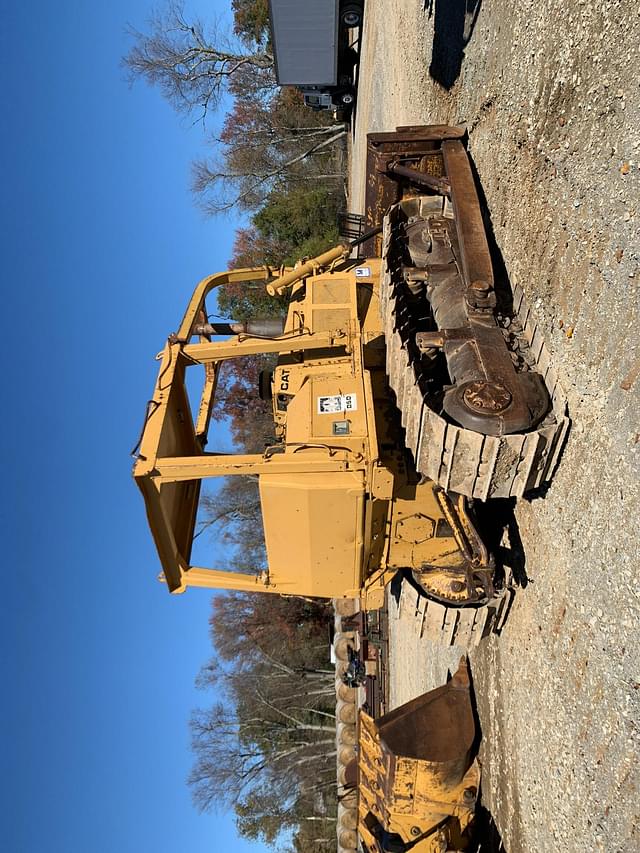 Image of Caterpillar D6D equipment image 3