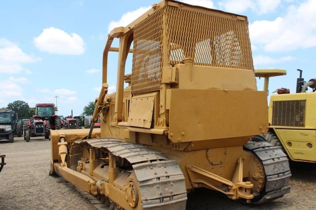 Image of Caterpillar D6D equipment image 1