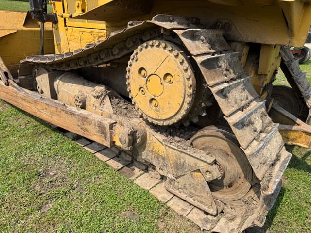 Image of Caterpillar D6H equipment image 3