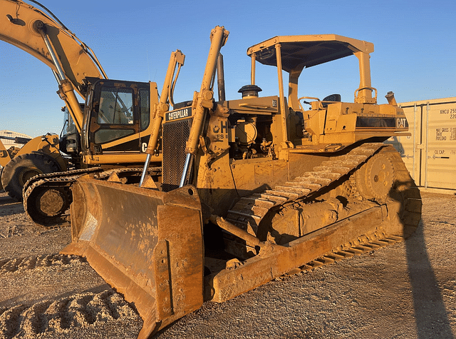 Image of Caterpillar D6H II equipment image 1