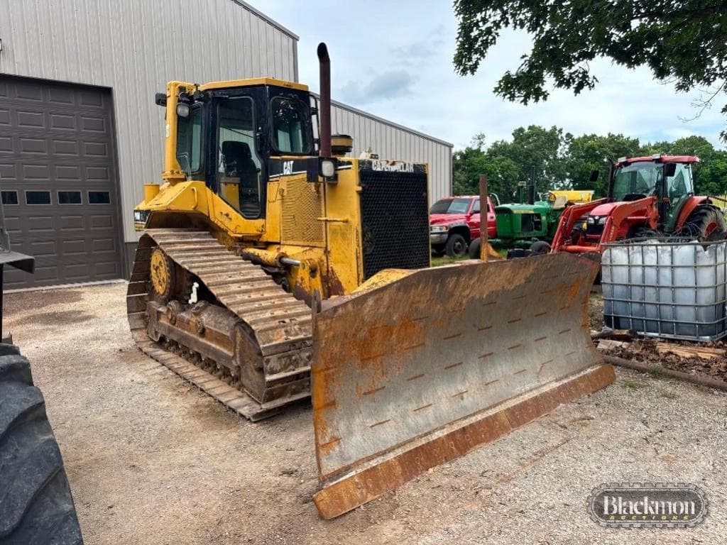 Image of Caterpillar D6M Primary image