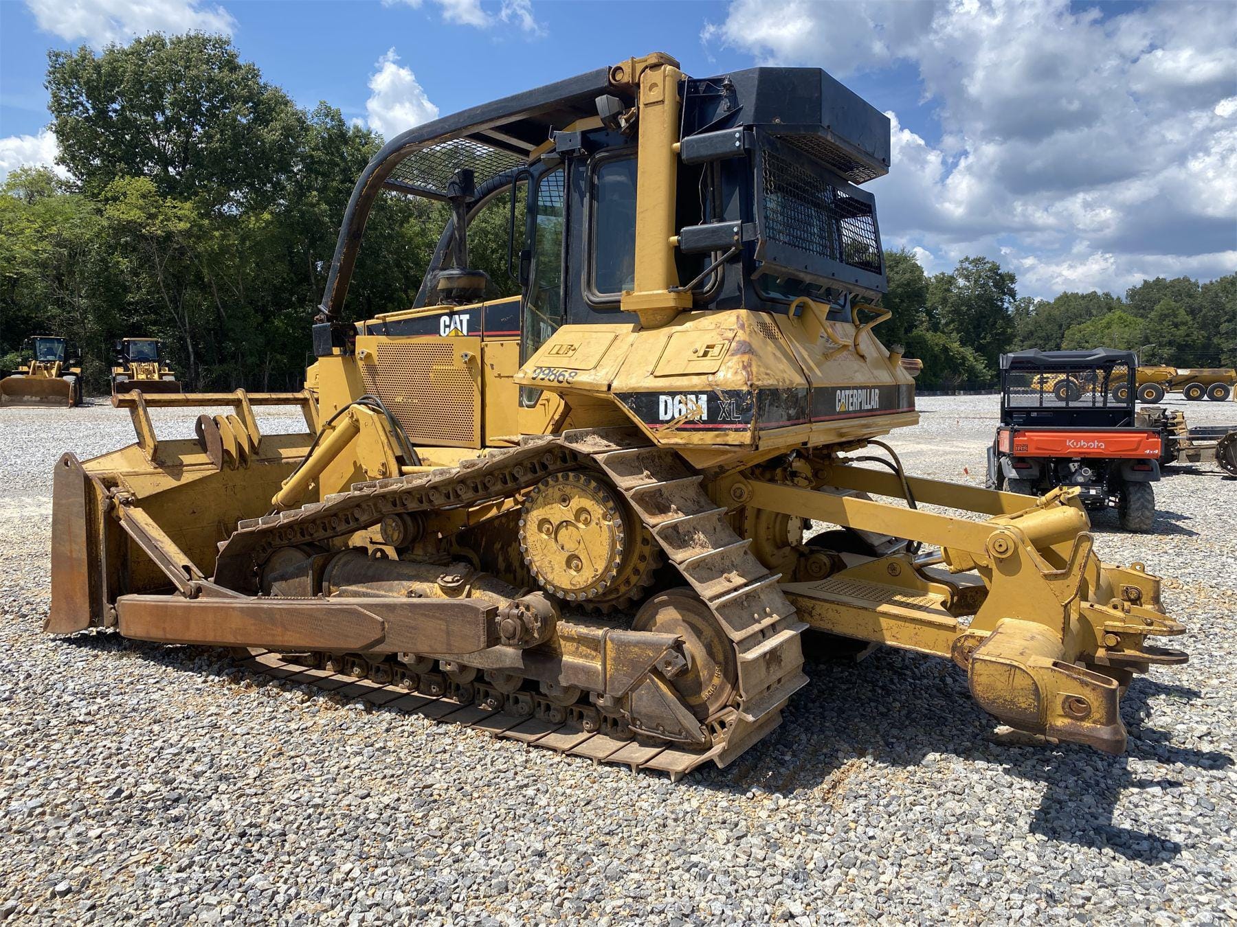 Main image Caterpillar D6M XL