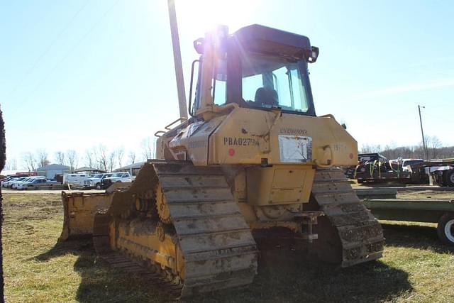 Image of Caterpillar D6N equipment image 4