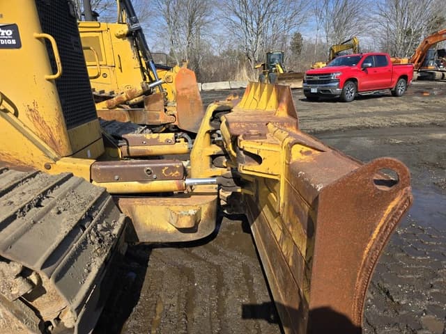 Image of Caterpillar D6N LGP equipment image 4