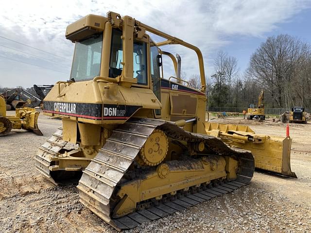 Image of Caterpillar D6N LGP equipment image 2