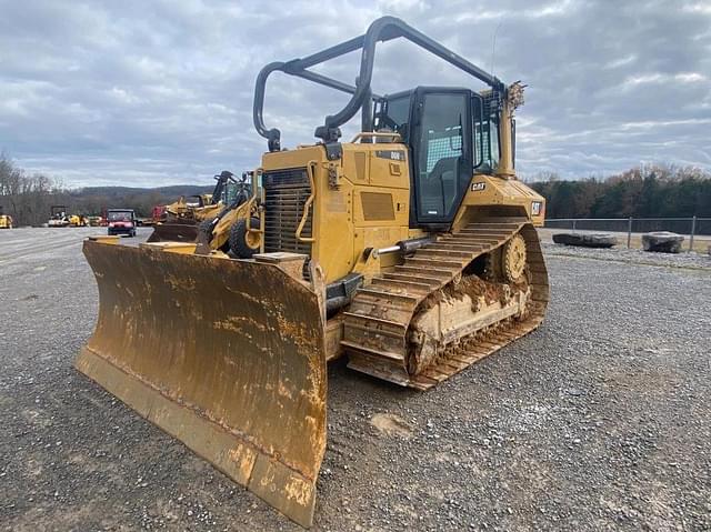 Image of Caterpillar D6N XL equipment image 3