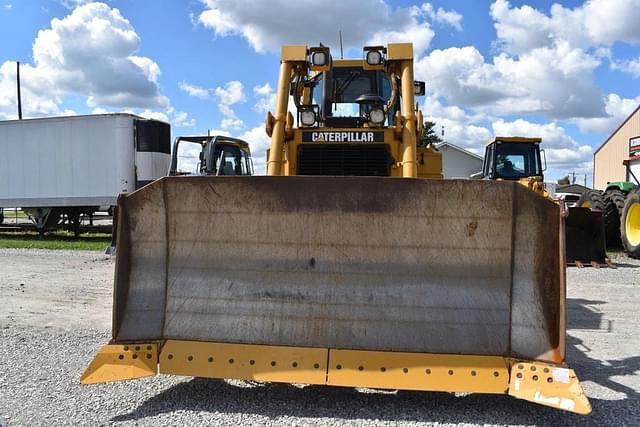 Image of Caterpillar D6R XL equipment image 3