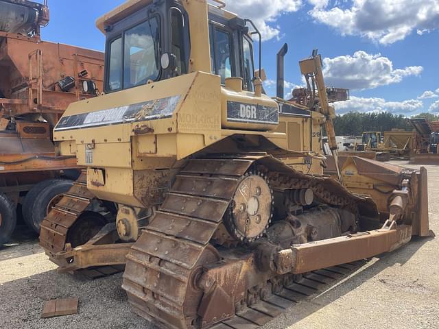 Image of Caterpillar D6R XW equipment image 2