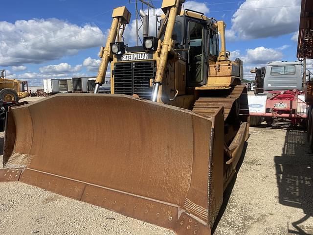 Image of Caterpillar D6R XW equipment image 1