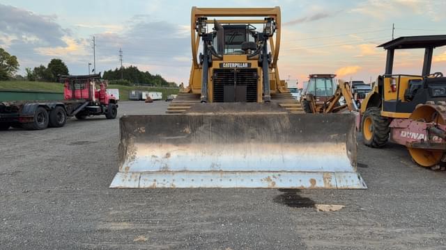 Image of Caterpillar D6T LGP equipment image 1