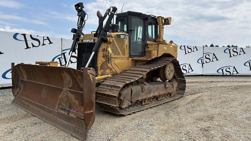 Image of Caterpillar D6T LGP Primary image