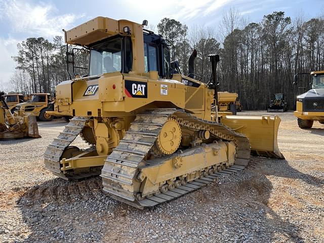 Image of Caterpillar D6T LGP equipment image 3