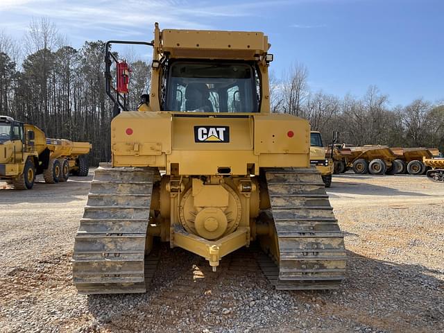 Image of Caterpillar D6T LGP equipment image 2