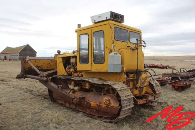 Image of Caterpillar D7 equipment image 2