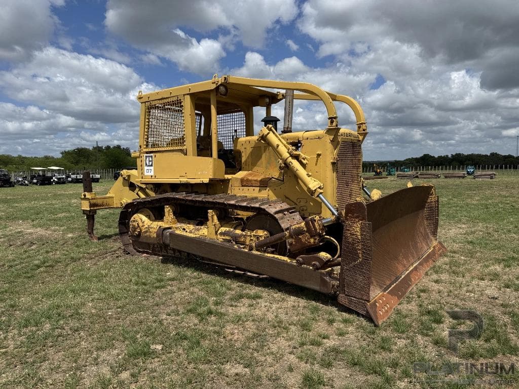 Image of Caterpillar D7 Primary image