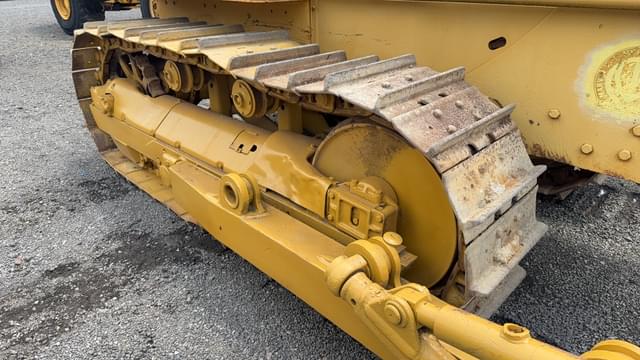 Image of Caterpillar D7 equipment image 3