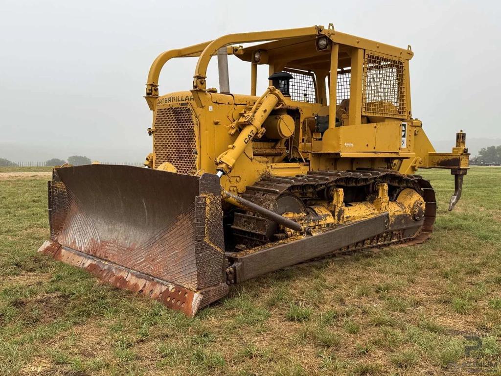 Image of Caterpillar D7 Primary image