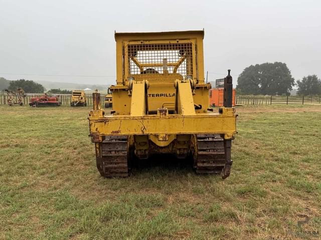 Image of Caterpillar D7 equipment image 2