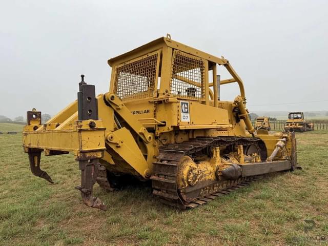 Image of Caterpillar D7 equipment image 3