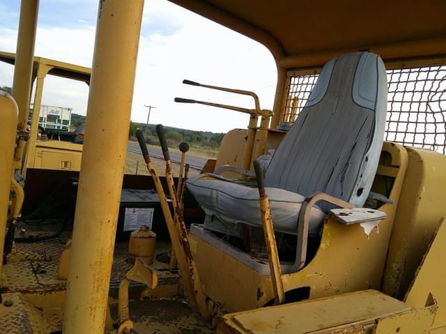Image of Caterpillar D8 equipment image 1