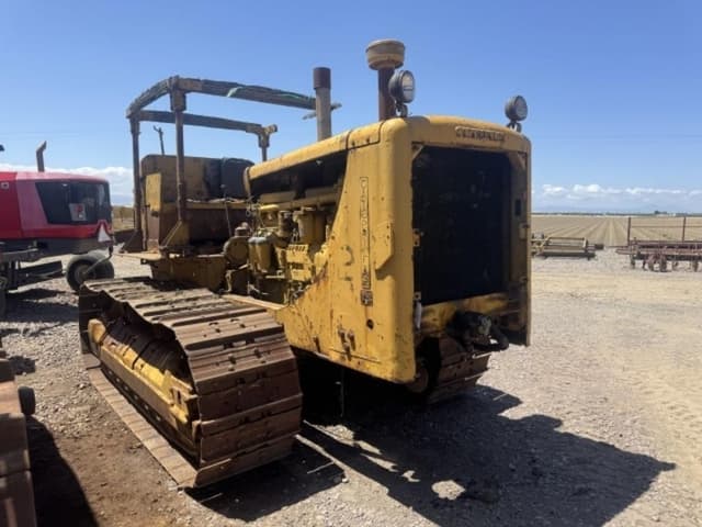 Image of Caterpillar D8 equipment image 3