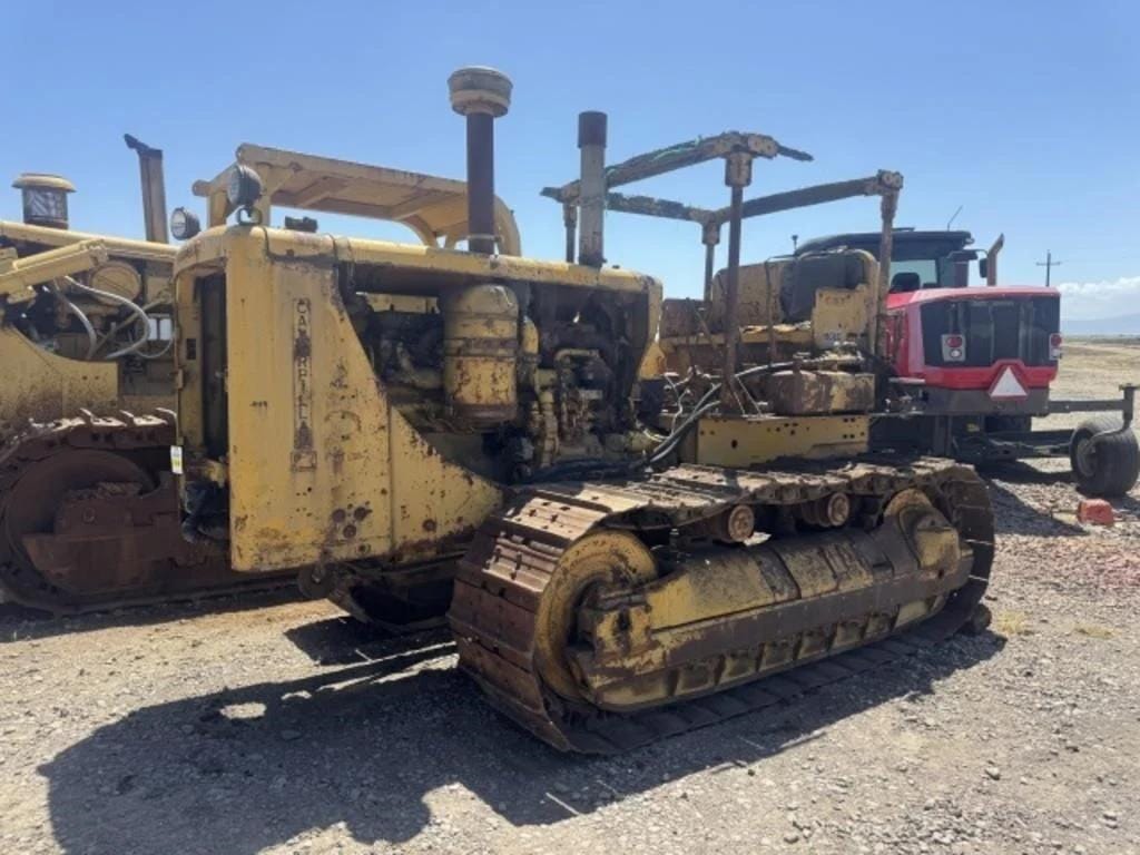 Caterpillar D8 Equipment Image0