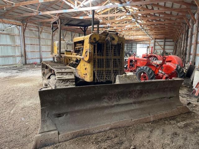 Image of Caterpillar D8 equipment image 2