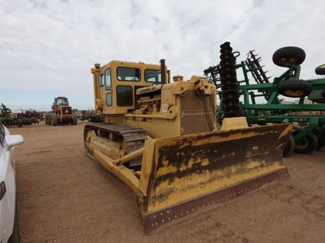 Image of Caterpillar D8 equipment image 1