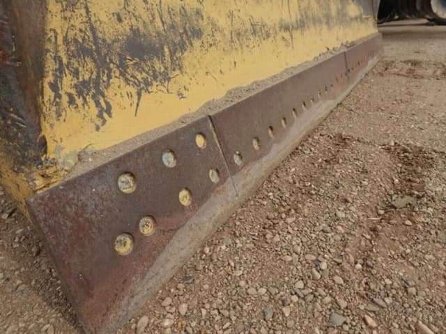 Image of Caterpillar D8 equipment image 3