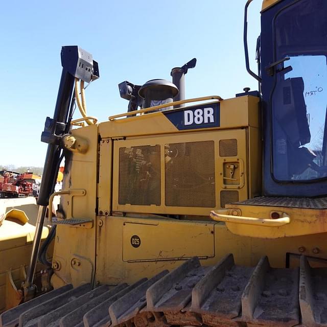 Image of Caterpillar D8R equipment image 4