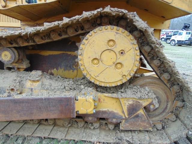 Image of Caterpillar D6RXL equipment image 3