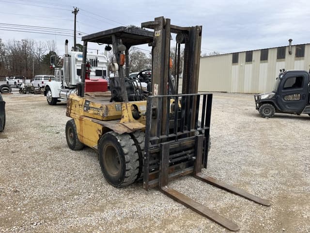 Image of Caterpillar DP40 equipment image 3