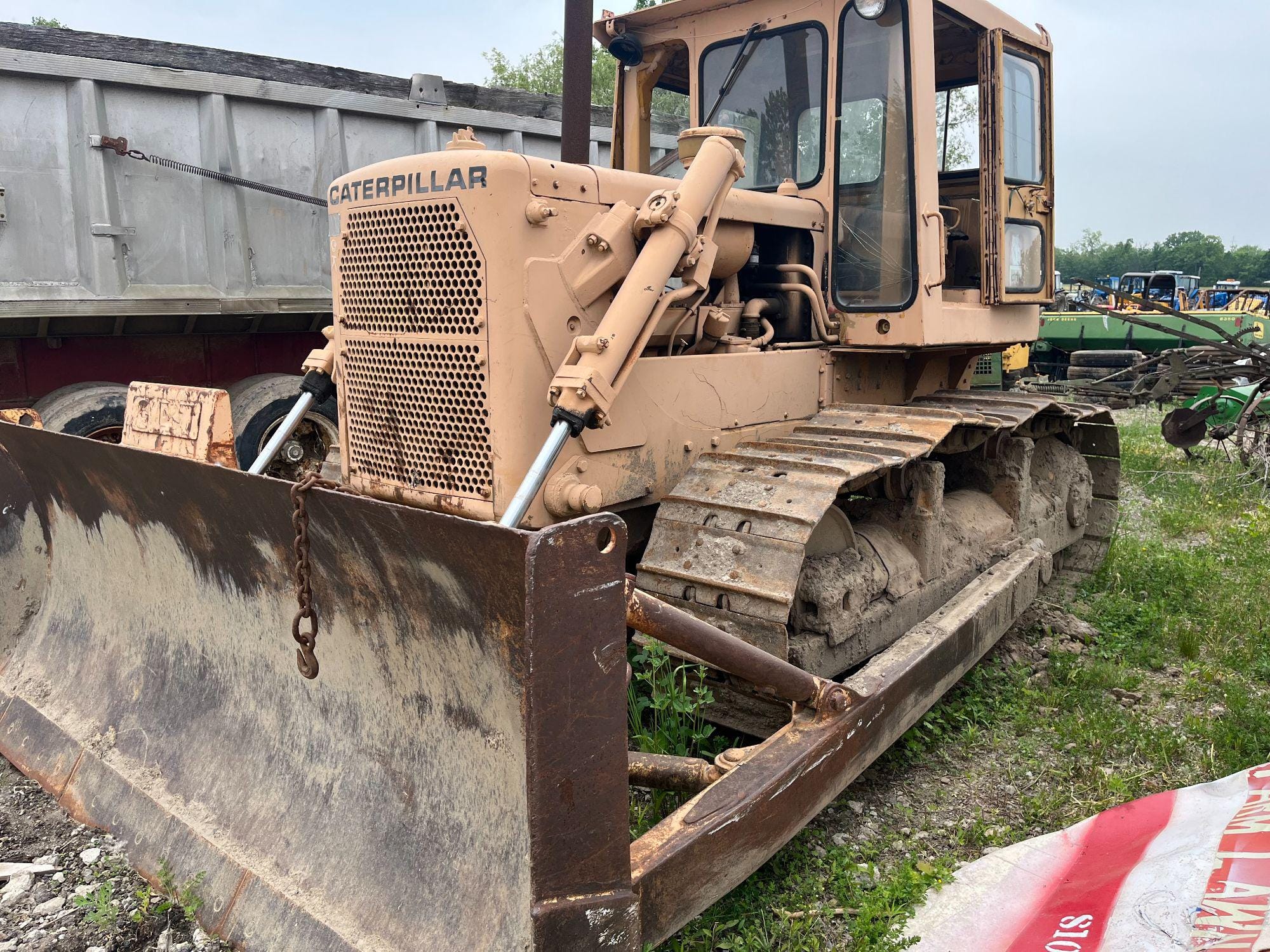 Main image Caterpillar D6C