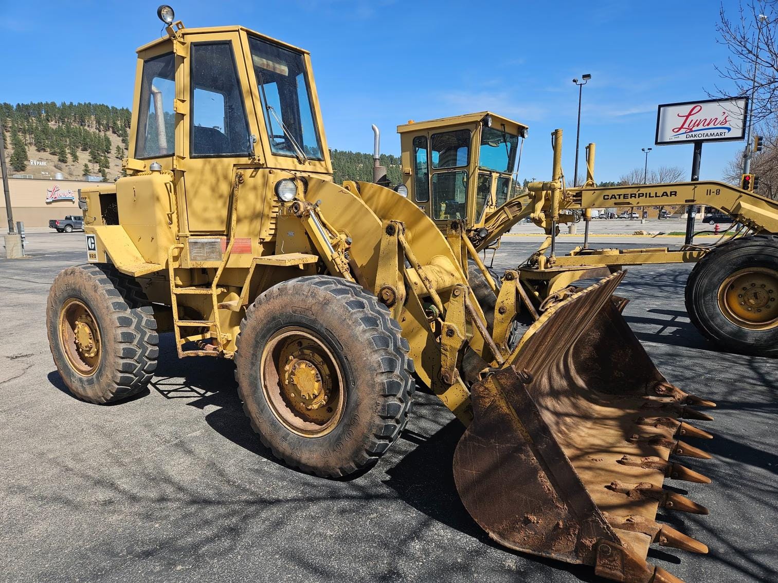 Caterpillar 920 Equipment Image0