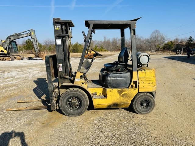 Image of Caterpillar GP25 equipment image 2