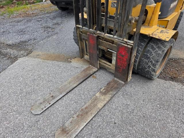 Image of Caterpillar GP30K equipment image 2