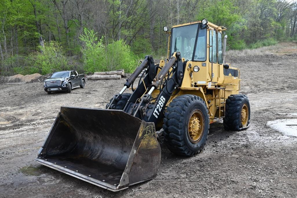 Main image Caterpillar IT-28