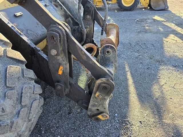 Image of Caterpillar IT28G equipment image 3