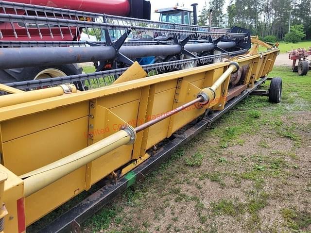 Image of Caterpillar F30 equipment image 2