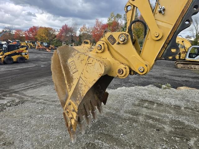 Image of Caterpillar M313D equipment image 1