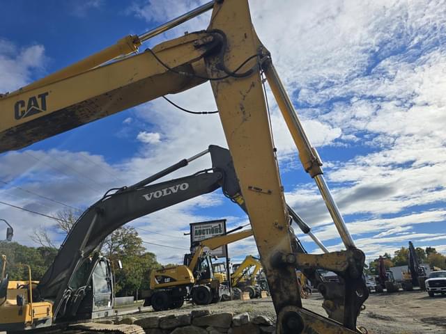 Image of Caterpillar M318 equipment image 3