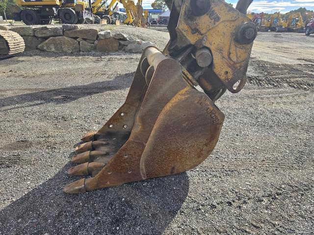 Image of Caterpillar M318 equipment image 2