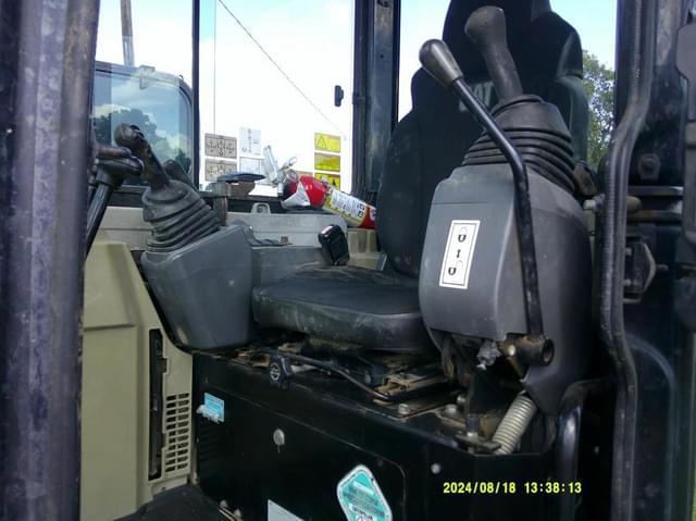 Image of Caterpillar 304E equipment image 4