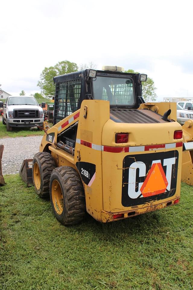 Image of Caterpillar 216B equipment image 3