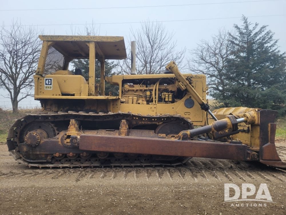 Caterpillar D8H Equipment Image0