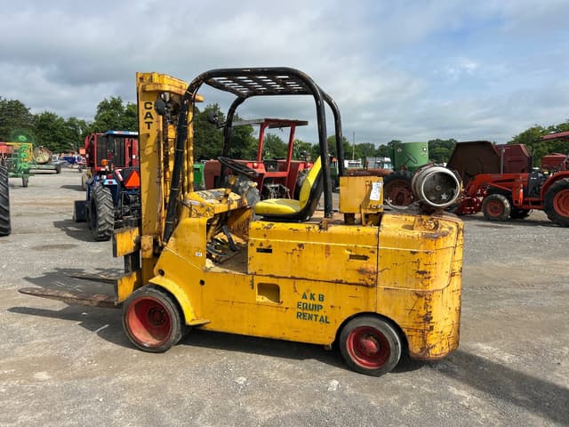 Image of Caterpillar T120 equipment image 1