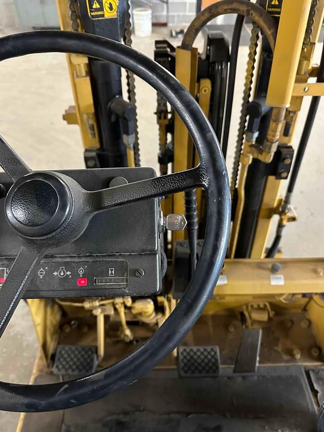 Image of Caterpillar T30D equipment image 4