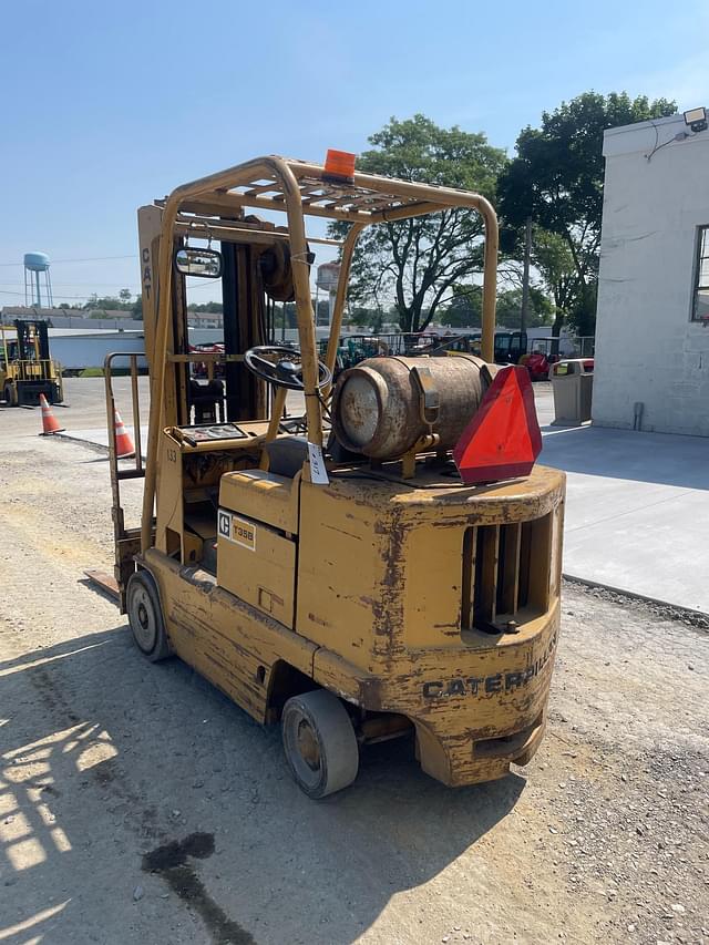 Image of Caterpillar T35B equipment image 3